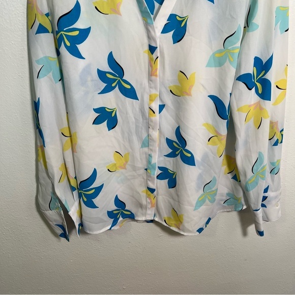 Worthington Button Down Blouse White Blue Floral PL - Picture 3 of 10